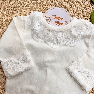 Body Gola Bordada- Grypir Redondo Flores com Pérolas - Off White